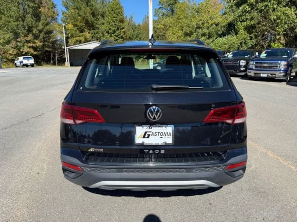 Used 2024 Volkswagen Taos 1.5T S SUV