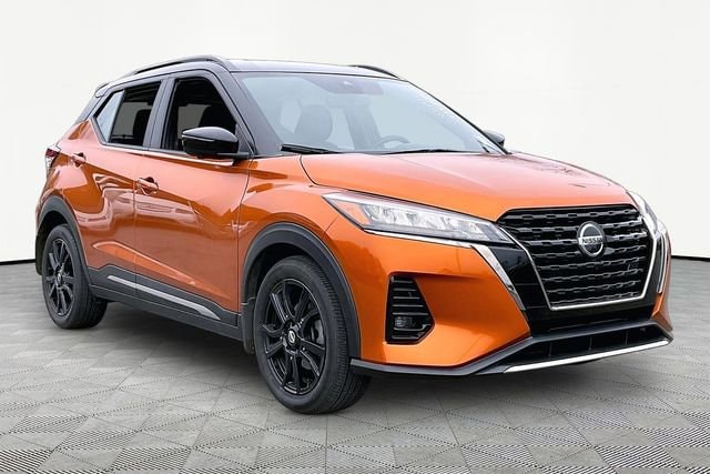 2021 Nissan Kicks SR