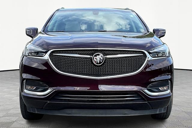 2018 Buick Enclave Essence photo 2