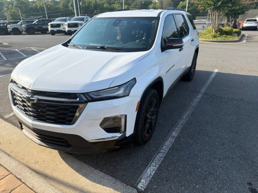 Used 2023 Chevrolet Traverse Premier SUV