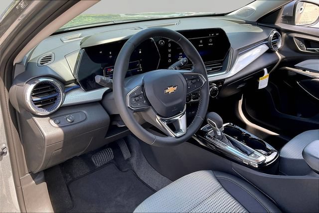 2026 Chevrolet Trax LT - Photo 7