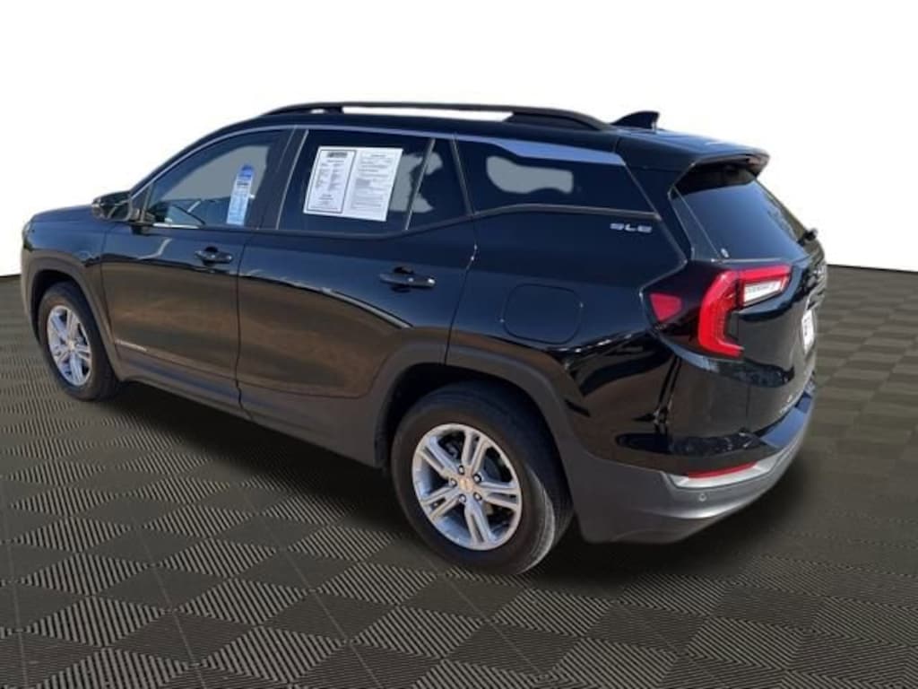 Used 2022 GMC Terrain SLE SUV