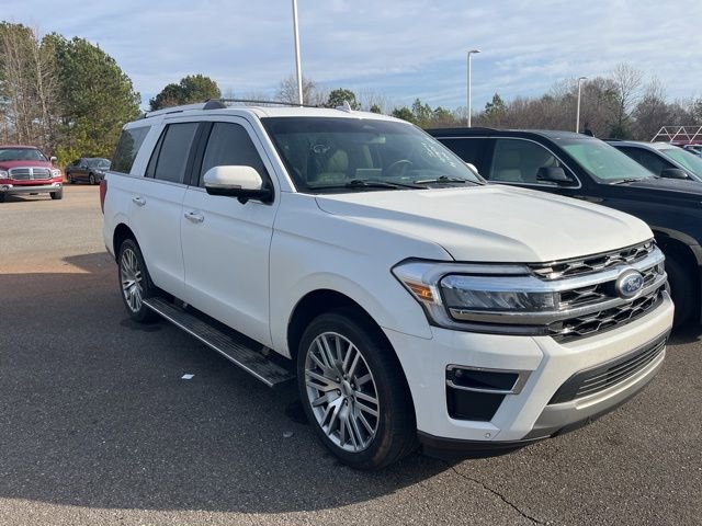 2024 Ford Expedition Limited's photo