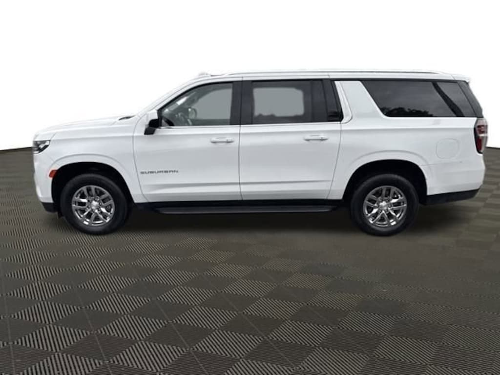 Used 2024 Chevrolet Suburban LT SUV