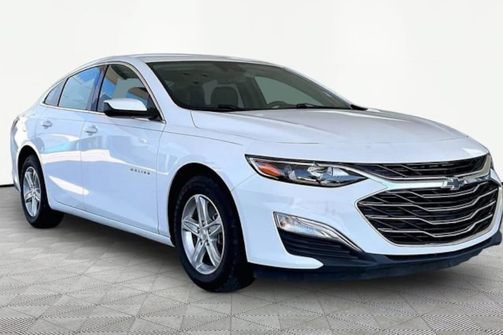 Used 2024 Chevrolet Malibu LS Car