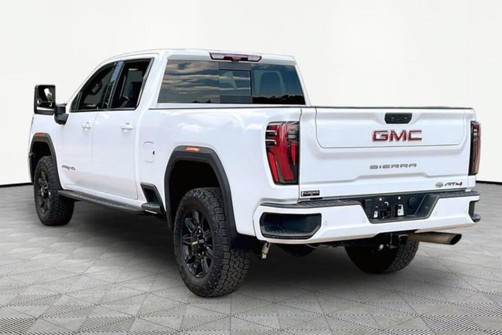 Used 2024 GMC Sierra 2500 HD AT4 Truck