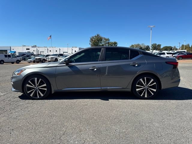 2019 Nissan Altima 2.5 SR photo 2