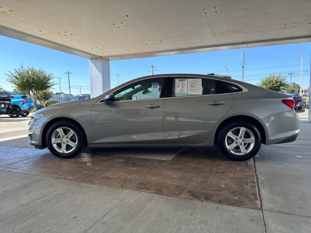 Used 2024 Chevrolet Malibu LS Car