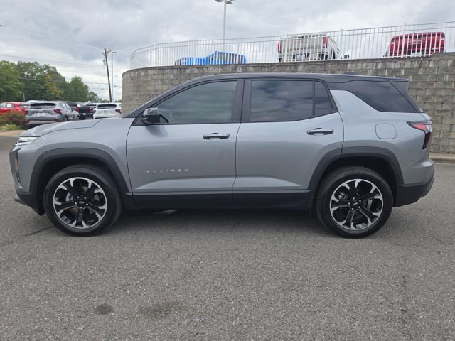 2025 Chevrolet Equinox LT photo 2
