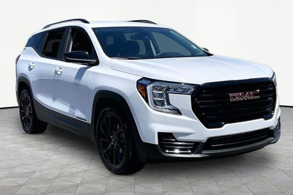 Used 2024 GMC Terrain SLE SUV