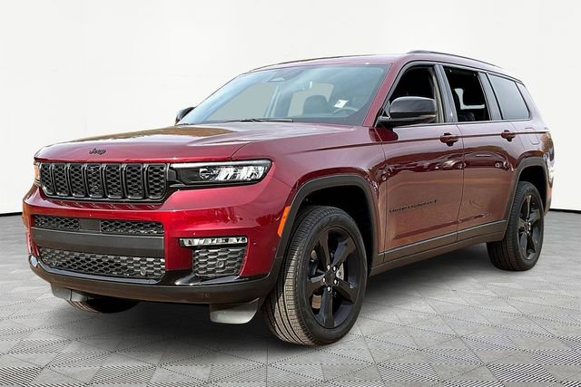 2025 Jeep Grand Cherokee Limited photo 3