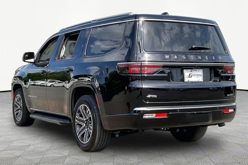 Used 2024 Jeep Wagoneer Series II