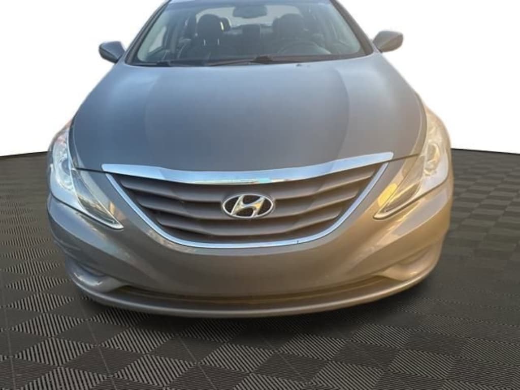 Used 2012 Hyundai Sonata GLS Sedan