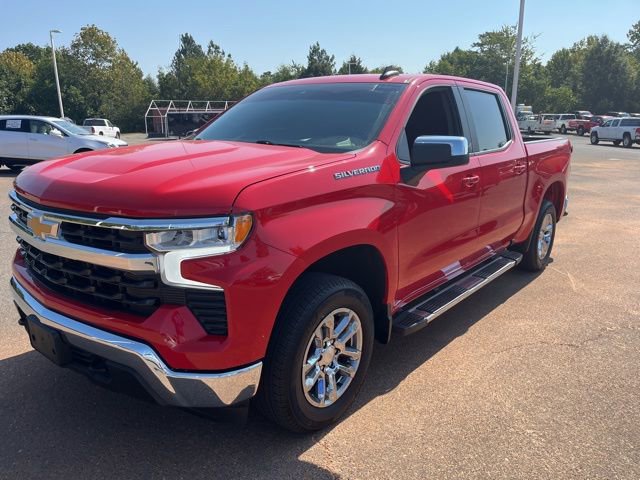 2022 Chevrolet Silverado 1500 LT photo 3