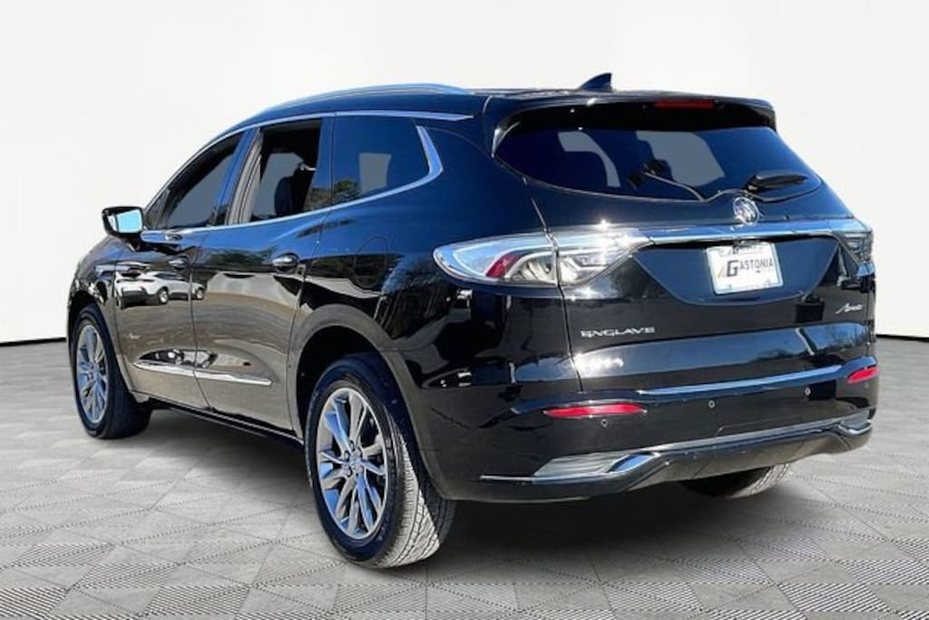 Used 2024 Buick Enclave Avenir SUV