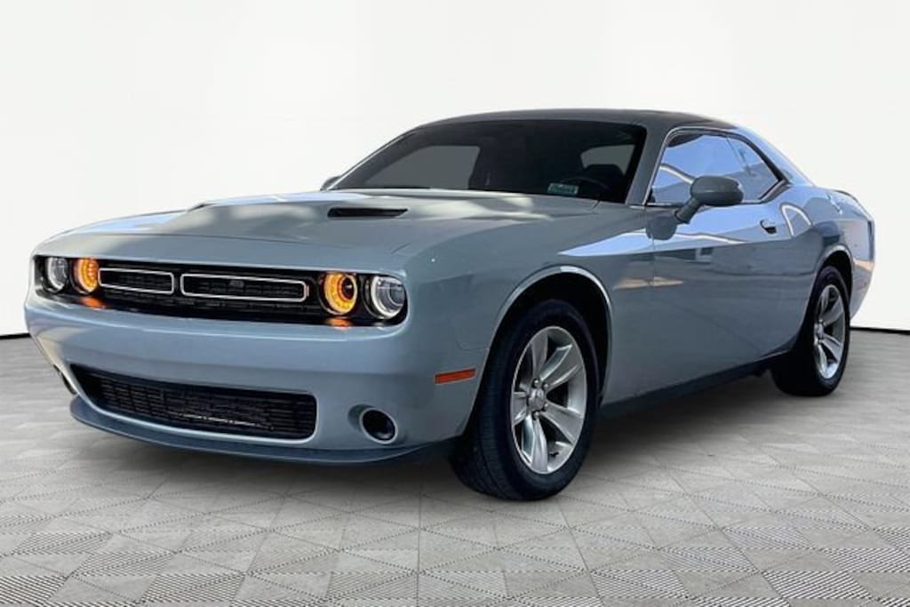 Used 2020 Dodge Challenger SXT Coupe