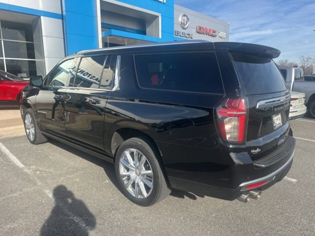 Used 2023 Chevrolet Suburban High Country SUV