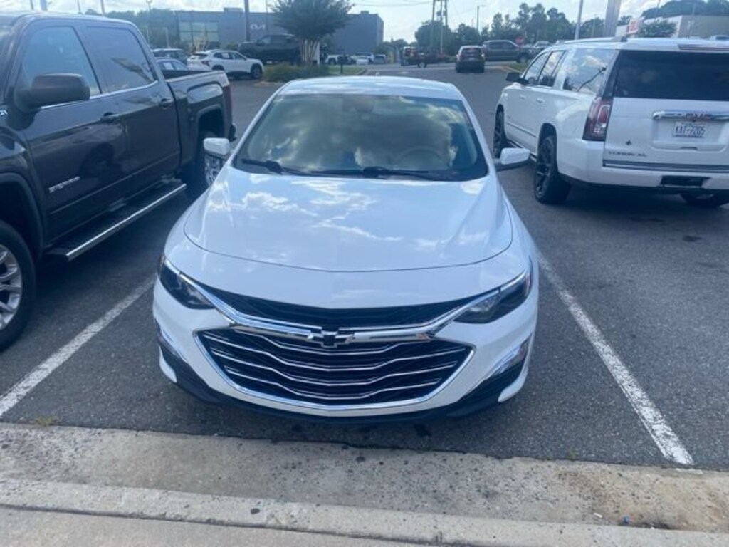 Used 2024 Chevrolet Malibu LS Car