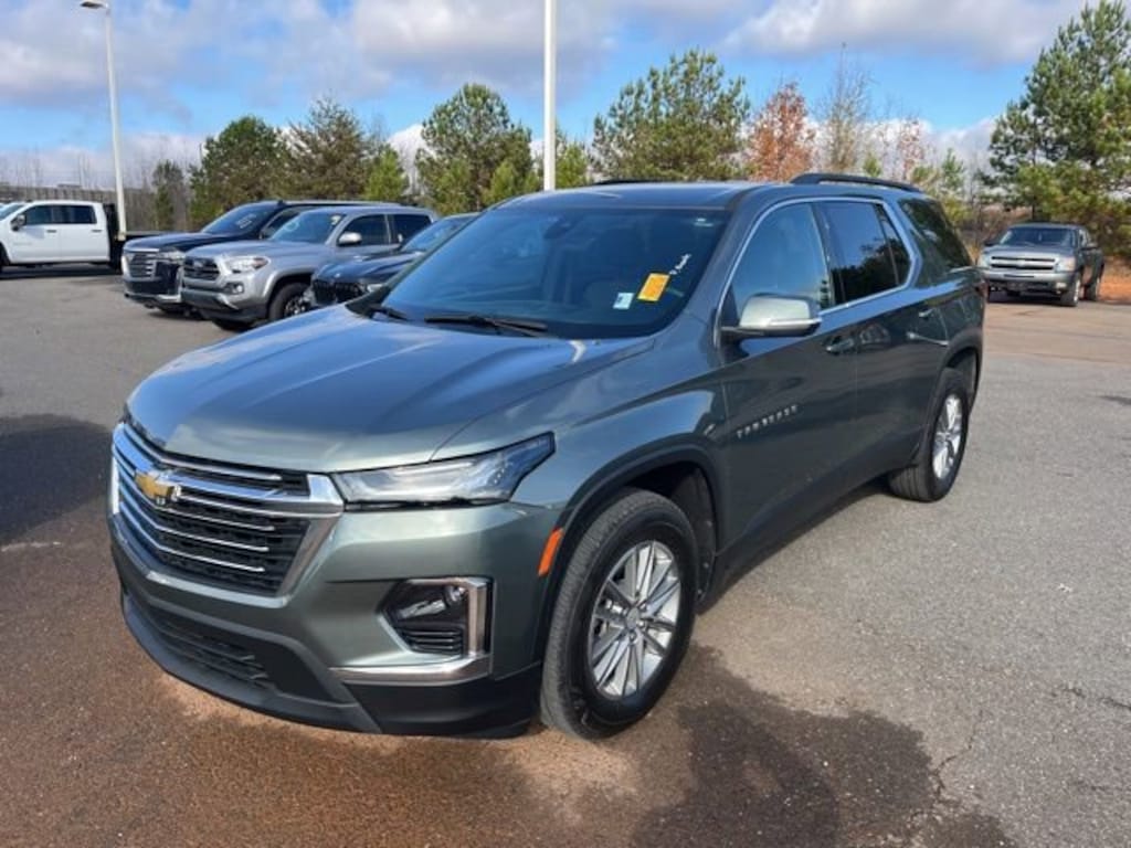Used 2022 Chevrolet Traverse LT Cloth SUV