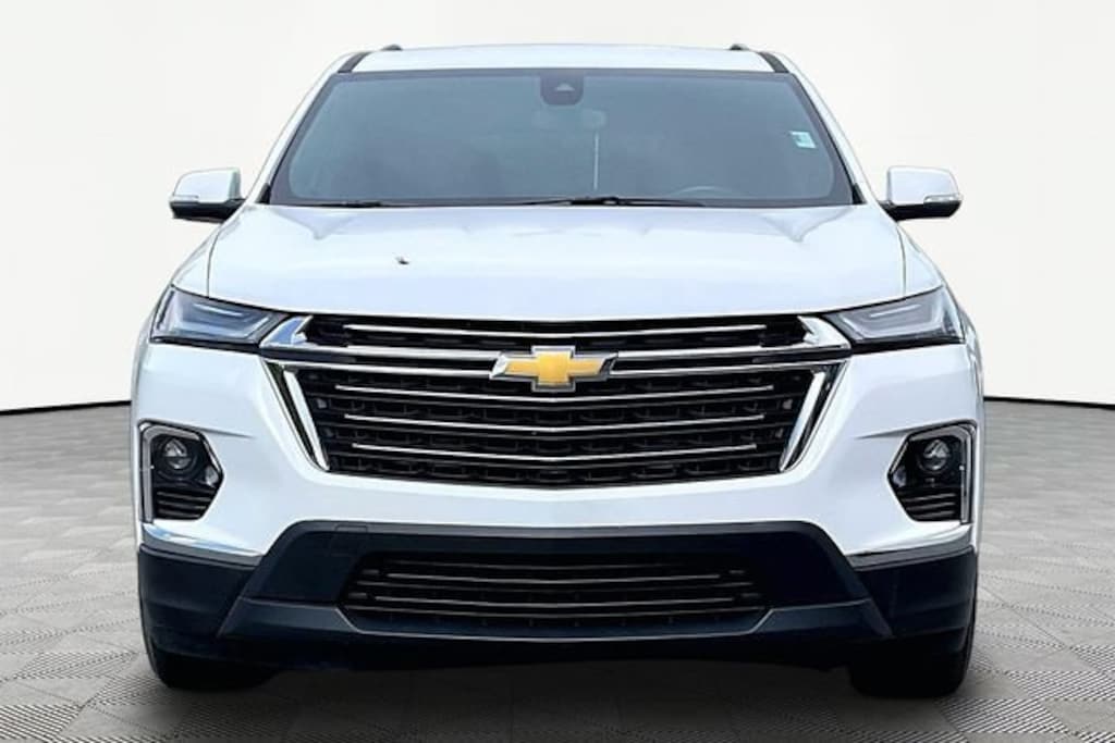 Used 2023 Chevrolet Traverse LT Cloth SUV
