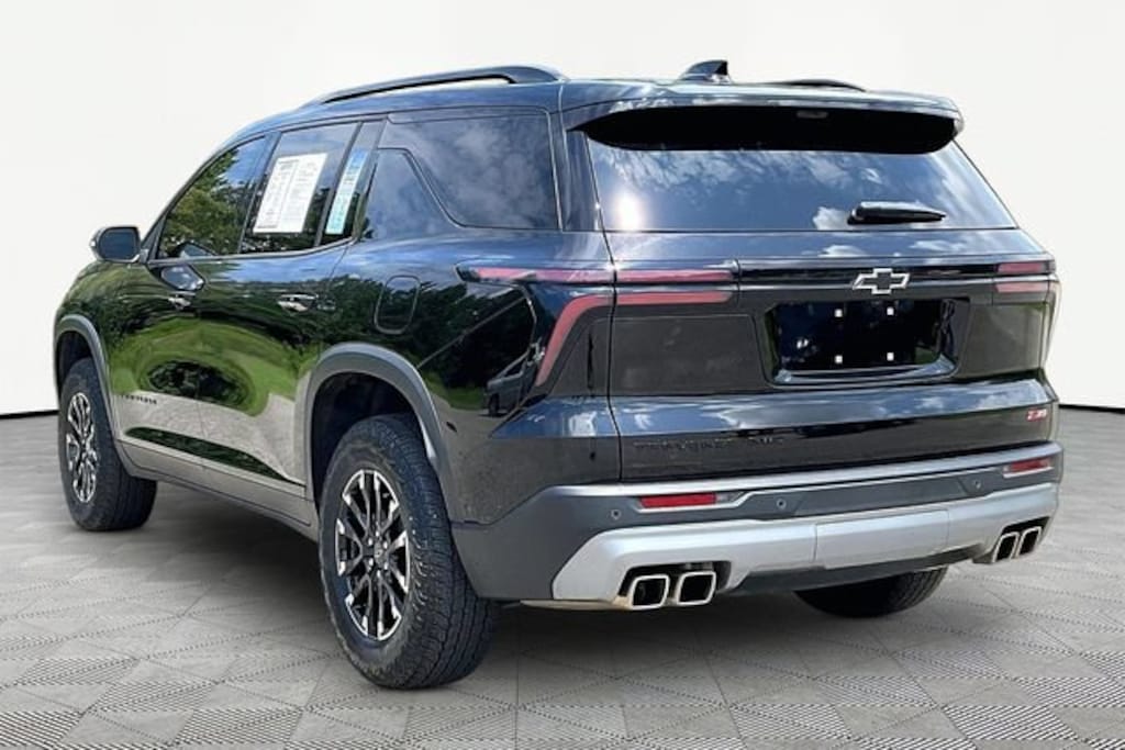 Used 2024 Chevrolet Traverse Z71 SUV