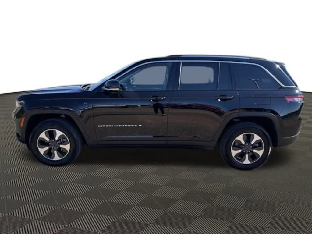 Used 2023 Jeep Grand Cherokee 4xe 4DR 4WD SUV