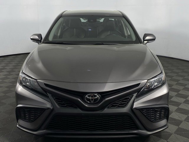 Used 2022 Toyota Camry SE with VIN 4T1G11AK7NU697440 for sale in Lowell, NC