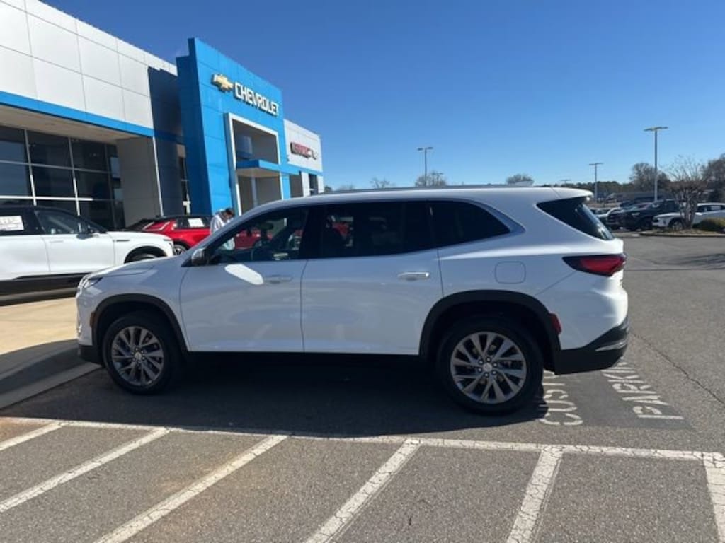 Used 2025 Buick Enclave Preferred SUV