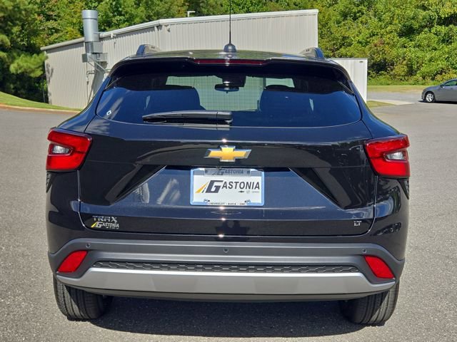 2026 Chevrolet Trax LT photo 4