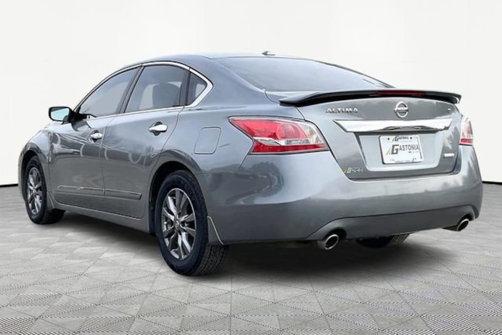 Used 2015 Nissan Altima 2.5 S Sedan