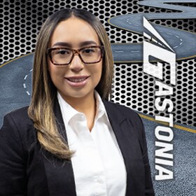 Staff member Karla Mata from ID_c28974092b56