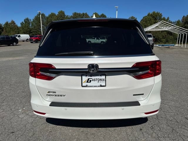 2023 Honda Odyssey Touring photo 4