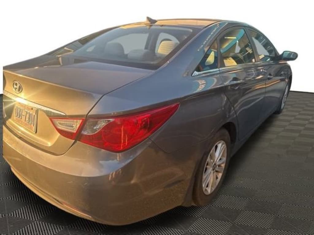 Used 2012 Hyundai Sonata GLS Sedan
