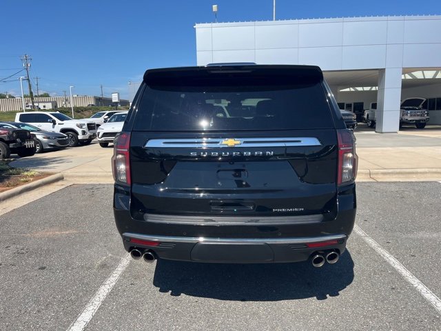 2024 Chevrolet Suburban Premier photo 4