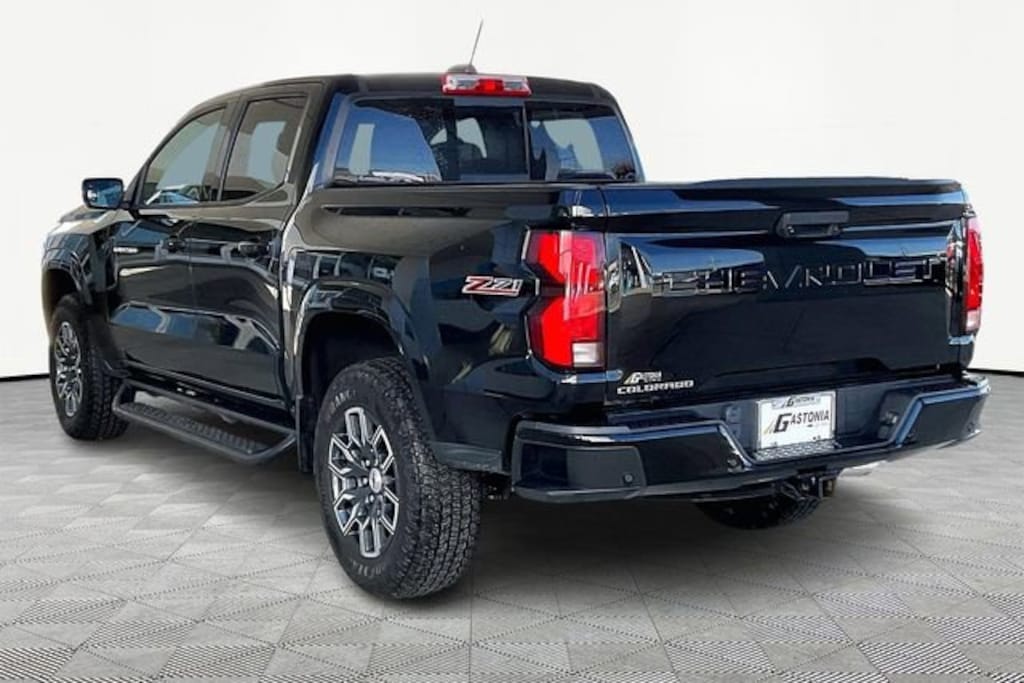 Used 2023 Chevrolet Colorado Z71 Truck