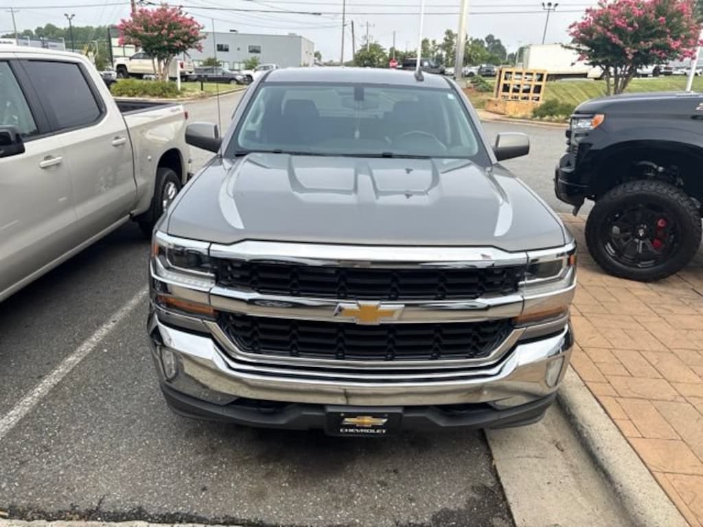 Used 2017 Chevrolet Silverado 1500 LT Truck