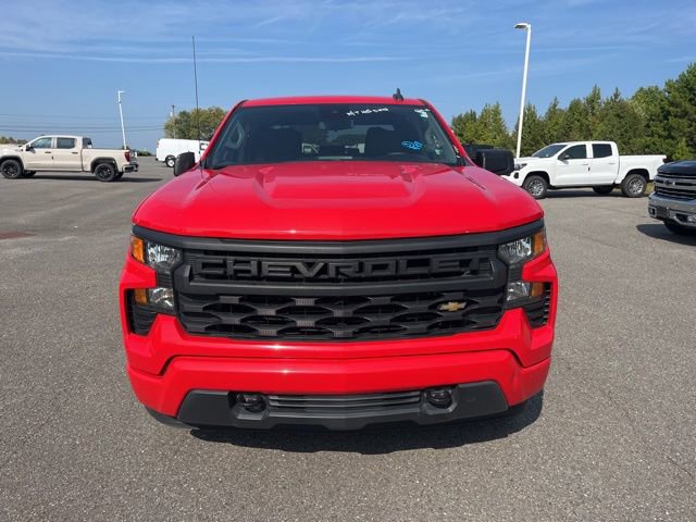 2023 Chevrolet Silverado 1500 Custom photo 2