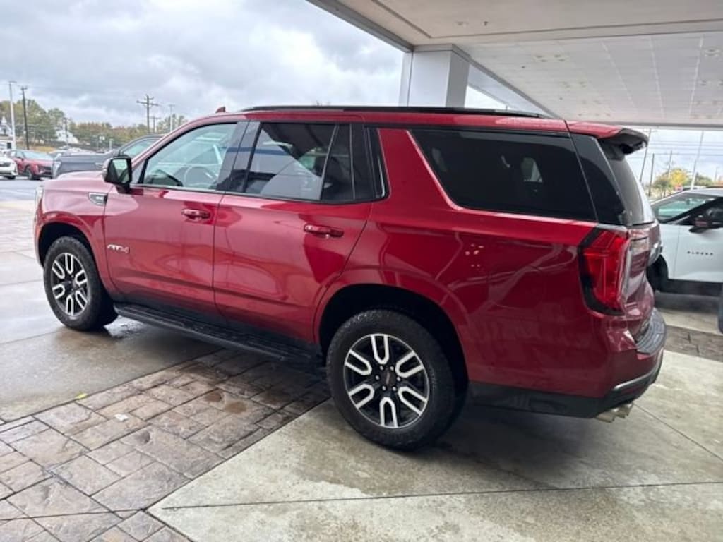Used 2024 GMC Yukon AT4 SUV