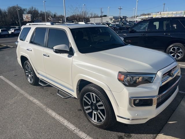 2022 Toyota 4Runner Limited's photo