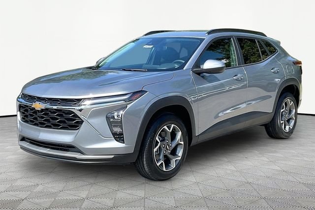2026 Chevrolet Trax LT - Photo 3