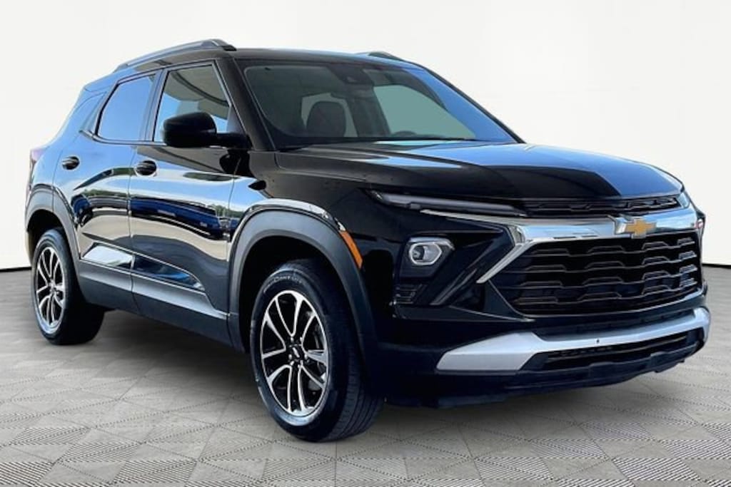 Used 2025 Chevrolet Trailblazer LT SUV
