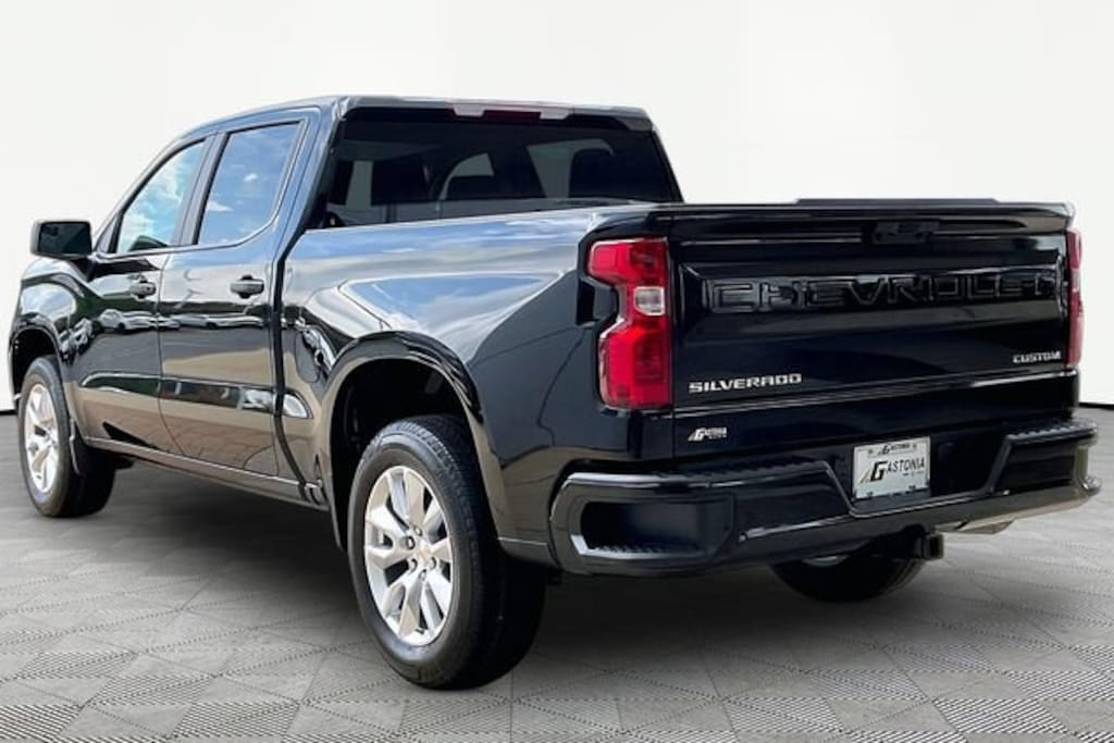 New 2026 Chevrolet Silverado 1500 Custom Truck