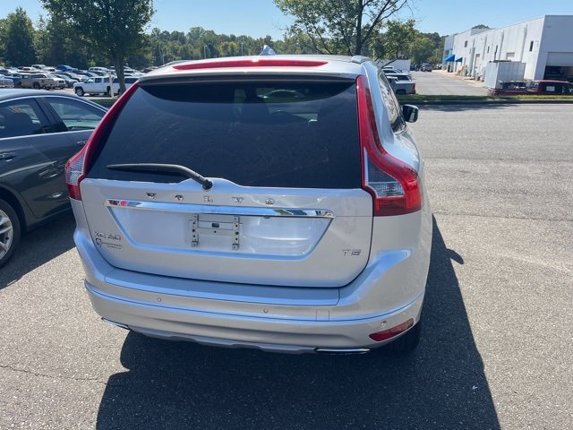 2017 Volvo XC60 T5 Inscription photo 3