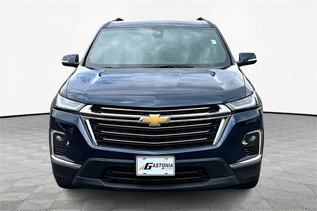 Used 2022 Chevrolet Traverse 3LT with VIN 1GNEVHKW8NJ145755 for sale in Lowell, NC