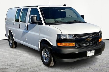 2025 Chevrolet Express Cargo 2500 WT Van