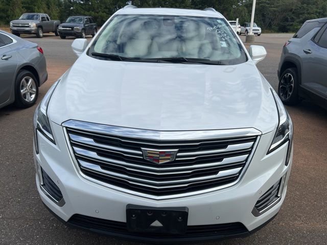2017 Cadillac XT5 Premium Luxury photo 2