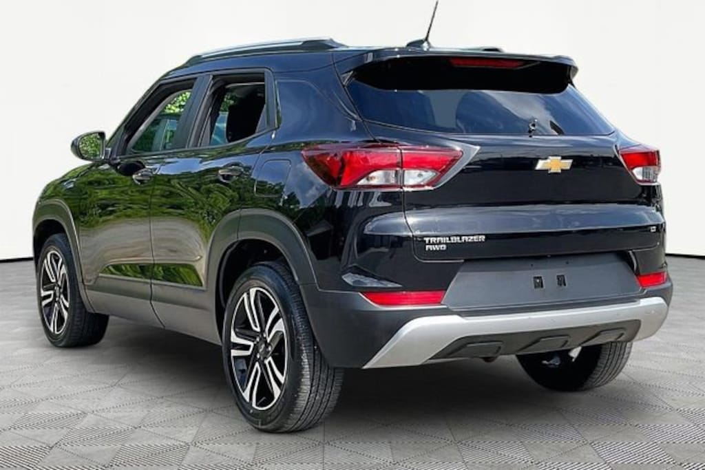 Used 2023 Chevrolet Trailblazer LT SUV