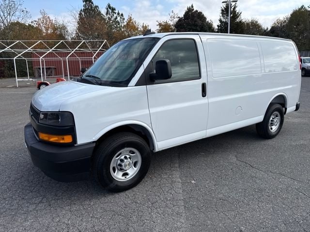 2025 Chevrolet Express Cargo Work Van's photo