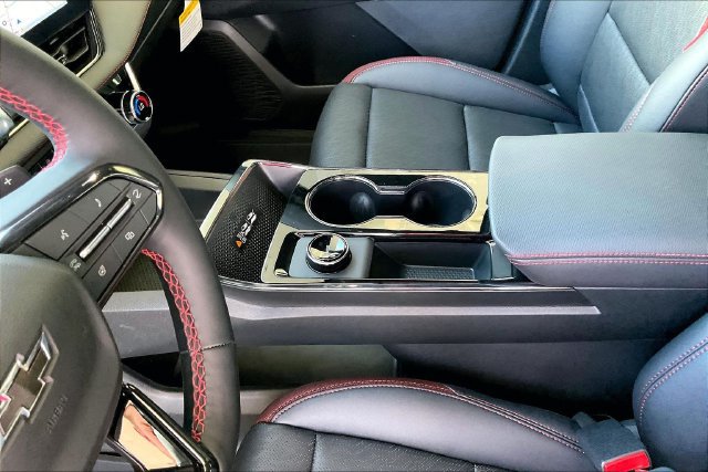 2027 Chevrolet Equinox RS - Photo 8