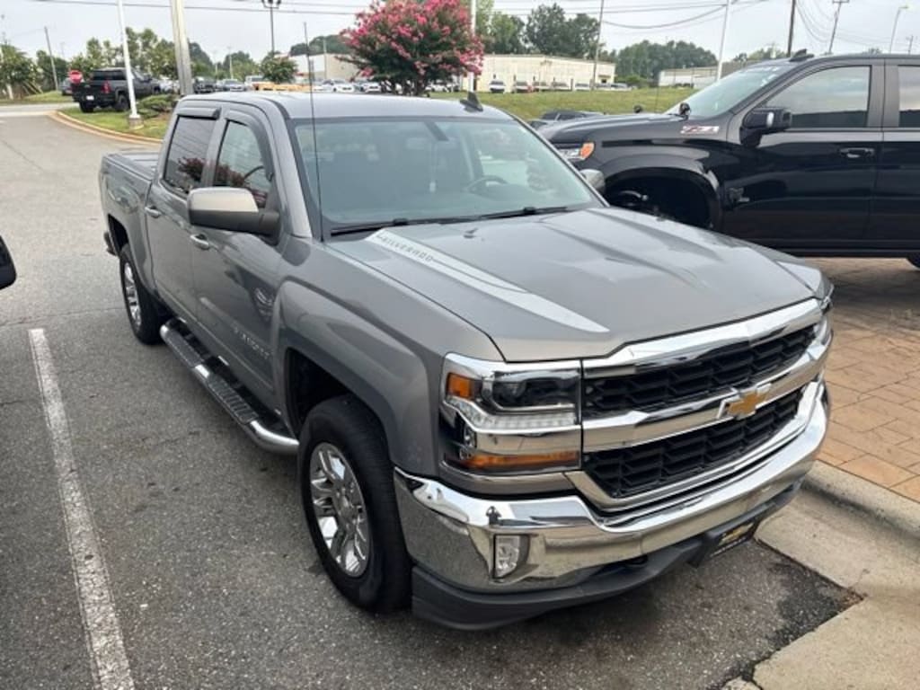 Used 2017 Chevrolet Silverado 1500 LT Truck